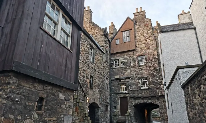 Edinburgh Outlander Self-Guided Private Tour