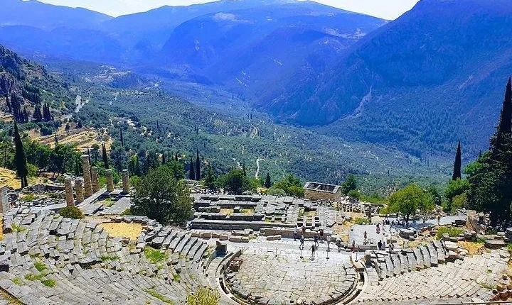 Full day Delphi private tour