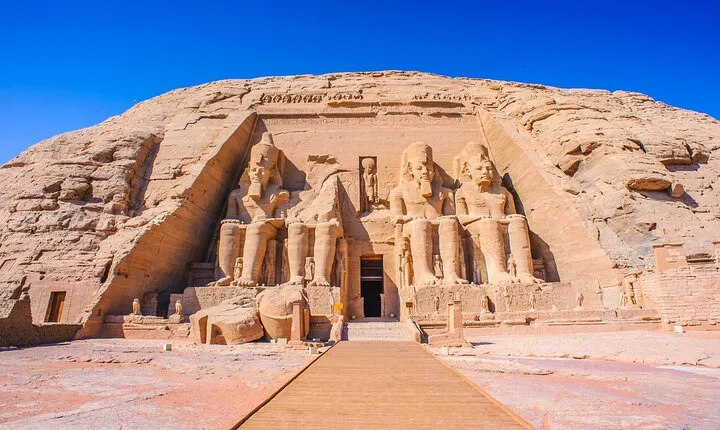 Private Tour To Abu Simbel Temples and Nefertari Temple by Car
