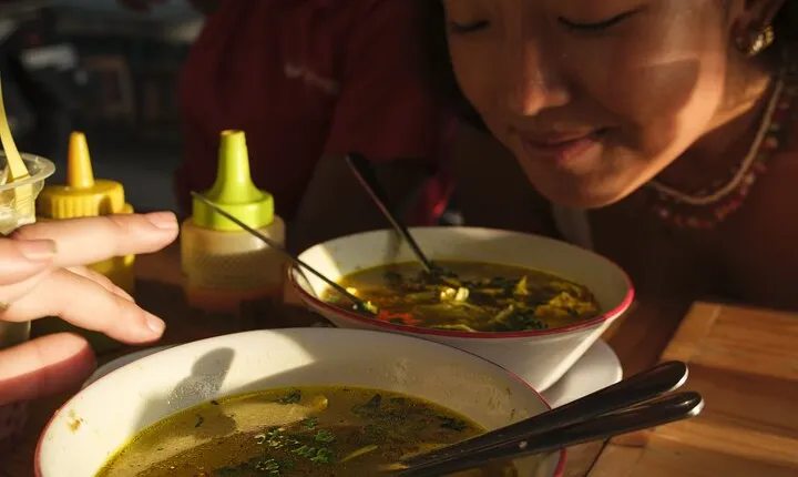 Taste & Explore Bali: Denpasar Street Food & Historic Sites