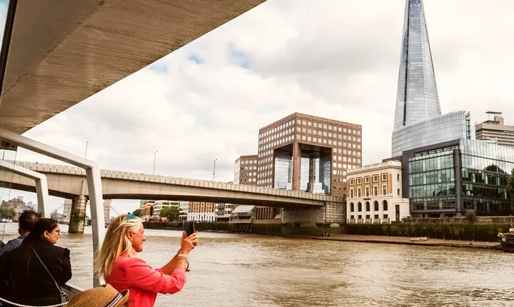 Combi Ticket: Westminster Walking Tour, River Cruise & The Shard 