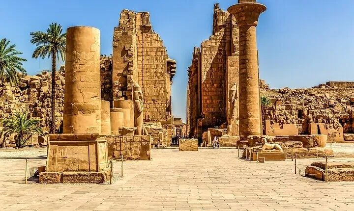 Full Day Luxor Valley Queens Hatshepsut & Karnak Temples-Hurghada
