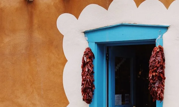 Private 2.5h Walking Tour to Discover Santa Fe