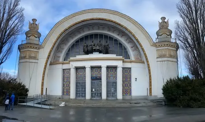 Soviet Architecture of Kyiv Tour