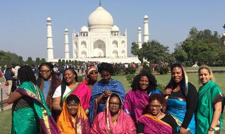 Agra Overnight Tour With 3 Star Hotel