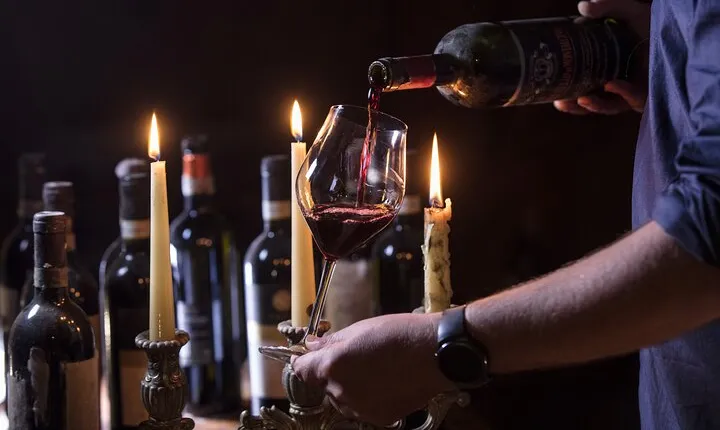 Tasting of the Best Wines in Siena in an Etruscan Crypt