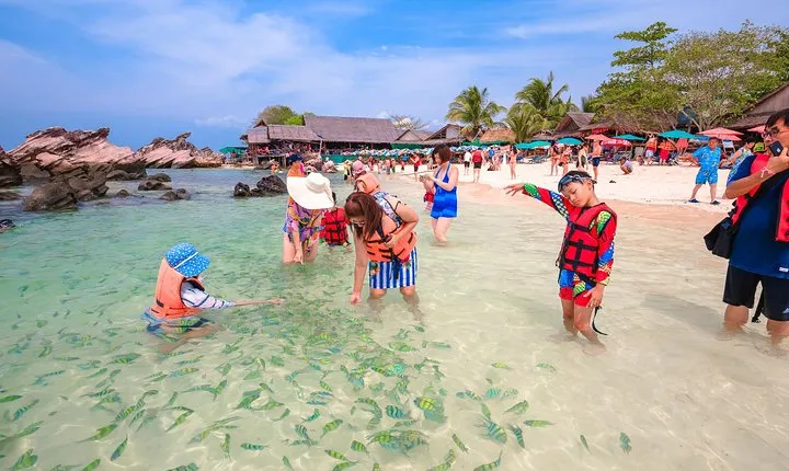 Phuket Khai Islands Half-Day Tour – Crystal Waters & White Sands