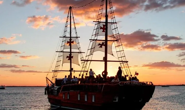 Romantic Dinner Sunset - Sailing Away on the Beautiful Lagoon Nichupte