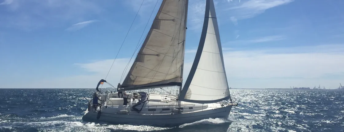 Exclusive Private Sailing Boat Cruise with Open Bar and Snacks