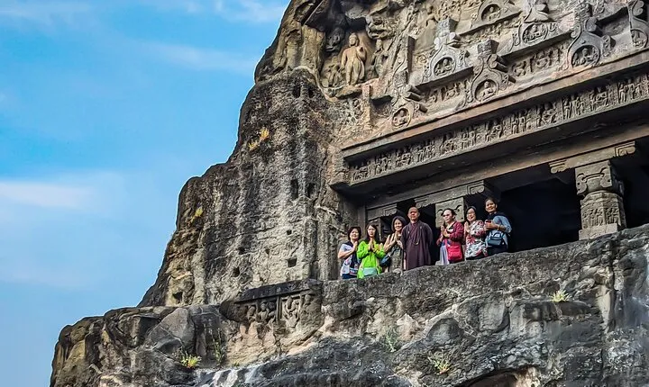 Private 2 Days Tour: Ajanta Ellora Caves and Aurangabad City