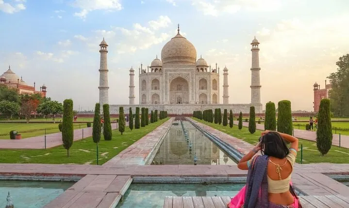 Taj Mahal Private Tour from Delhi by Car