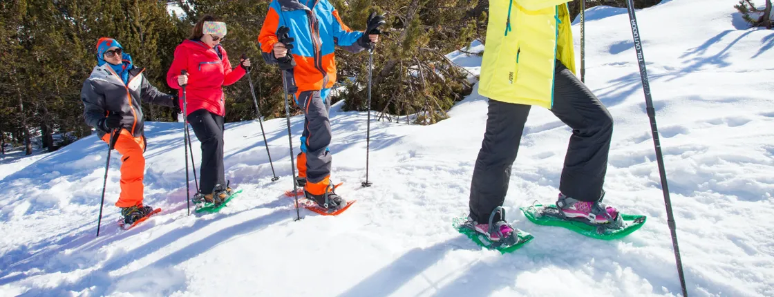 Snowshoe Hike in Grau Roig