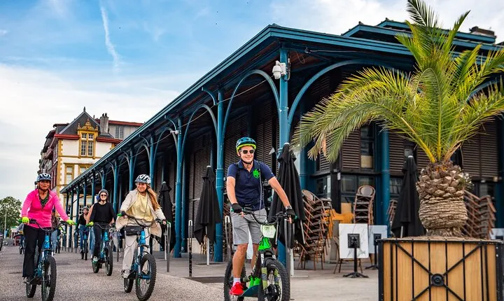 Electric Scooter Excursion with Tapas Aperitif