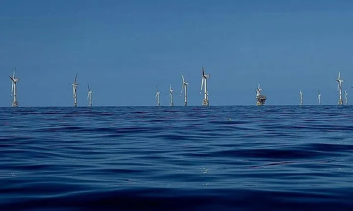 Unforgettable sea trip to the wind farms in the North Sea
