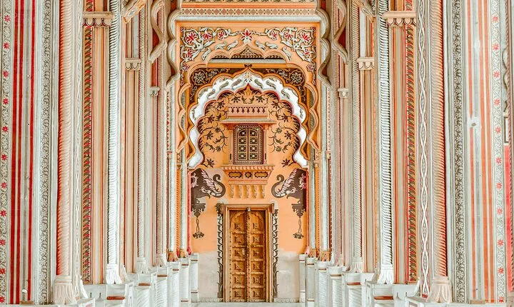 Private 2-Day Tour to Jaipur and The Taj Mahal, Agra from Delhi