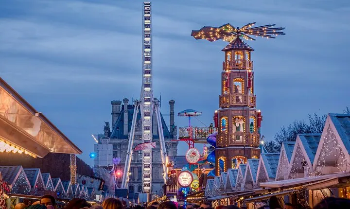 Paris Christmas Lights and Markets Family Tour