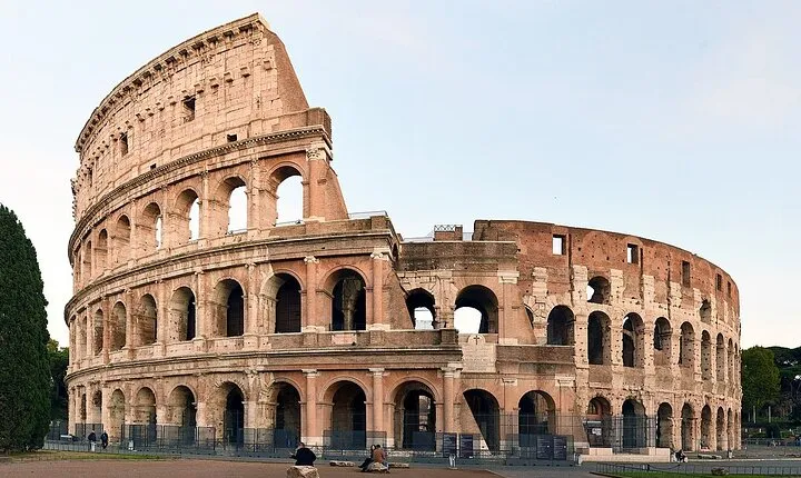 Audio Guided Archaeological Colosseum Tour in Rome