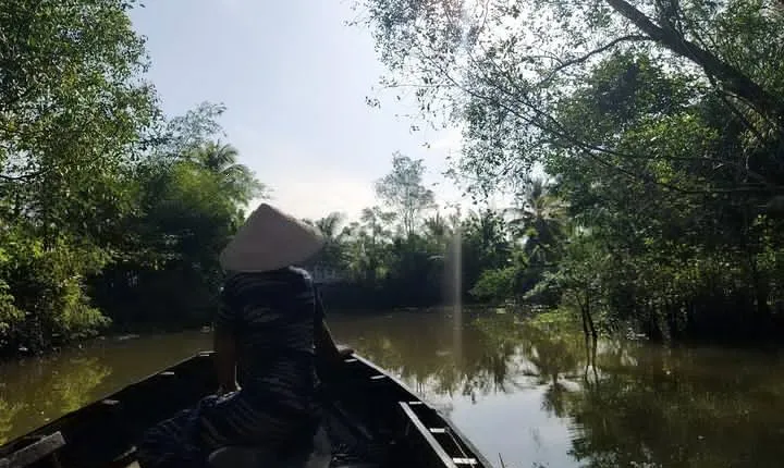 Mekong Delta and Cai Rang Floating Market 5-Hours Tour