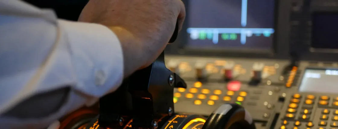 30-minute flight in the Airbus A320 flight simulator in Munich