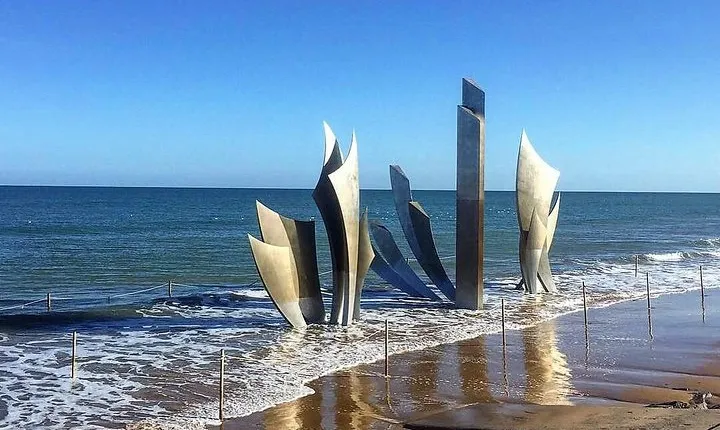 Normandy Omaha Beach, Pointe Du Hoc, American Cemetery Daytrip from Paris