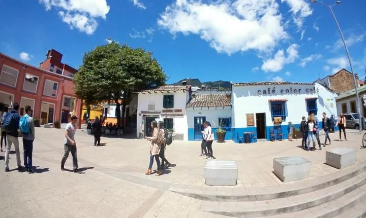 Walking Urban Experience Bogotá Tour. (5 Hrs.)