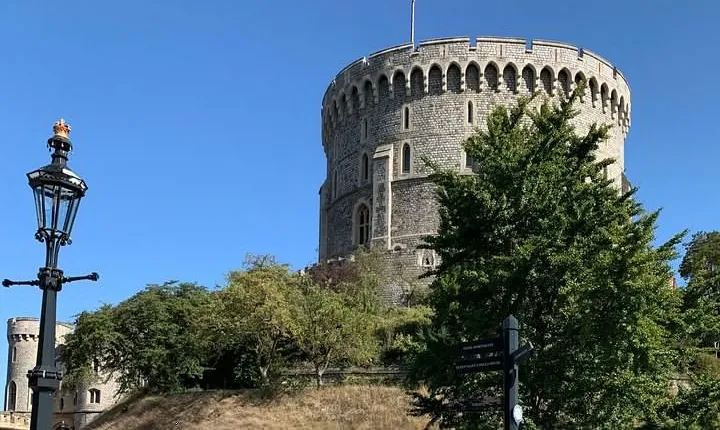 Full Day Excursion Royal London & Windsor in an Iconic London Black Cab 