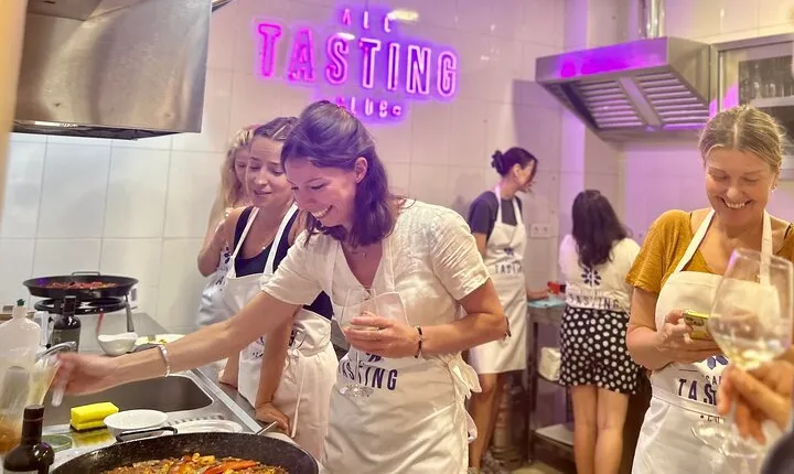 Alicante Paella Cooking Class, Tapas, Drinks and Marketplace