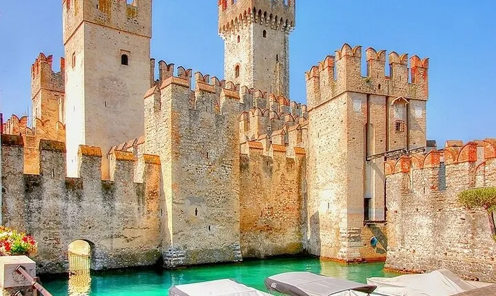 Verona and Sirmione Garda Lake Private Tour