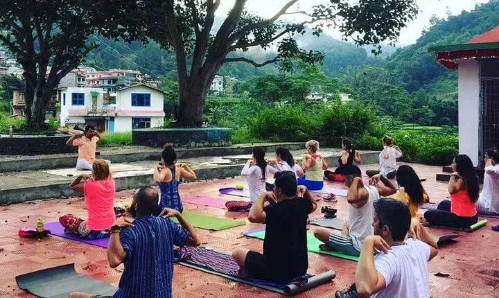 6 Day Yoga Hiking and Sound Healing Retreat in Nepal