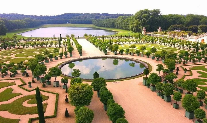 Versailles Half-Day Tour/Fast Entrance Ticket/minivan from Paris