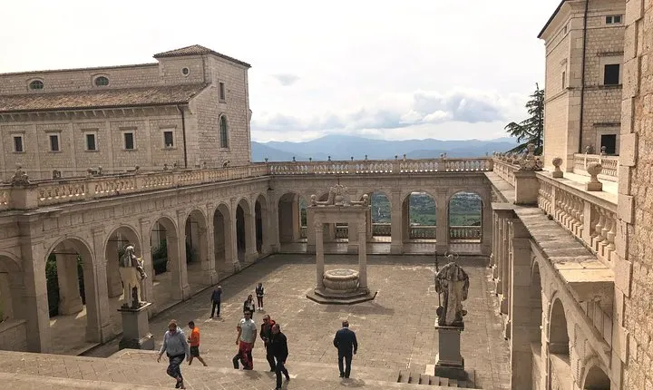 Montecassino Abbey and Gaeta Private Day Tour from Rome with Lunch