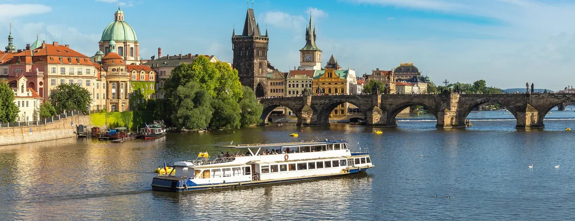 Cruise on the Vltava River with Refreshments