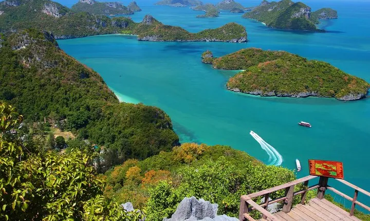 Angthong National Marine Park Tour from Koh Samui