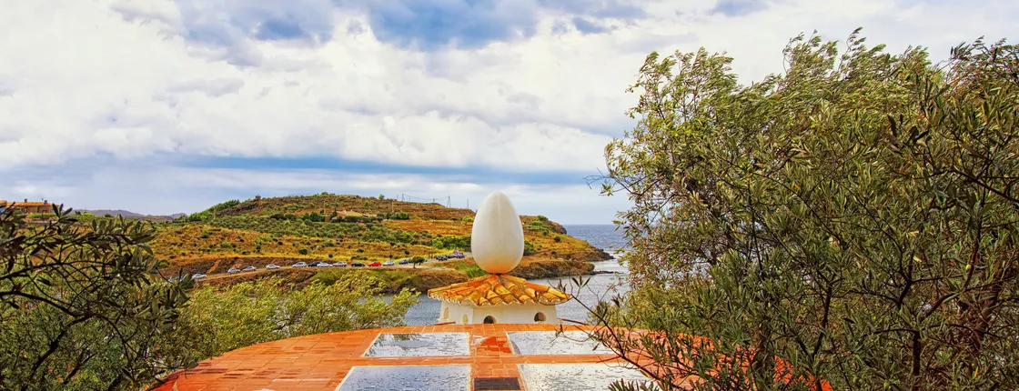 Salvador Dalí museum, Figueres and Cadaqués tour from Barcelona