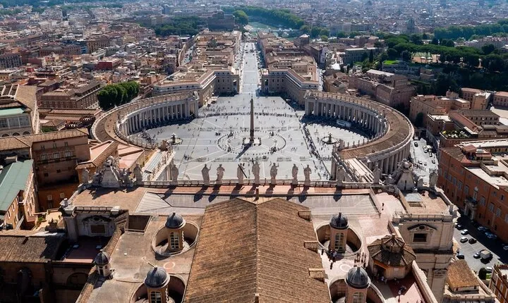 St. Peter’s Basilica with Dome Climb and Crypts Small Group Tour