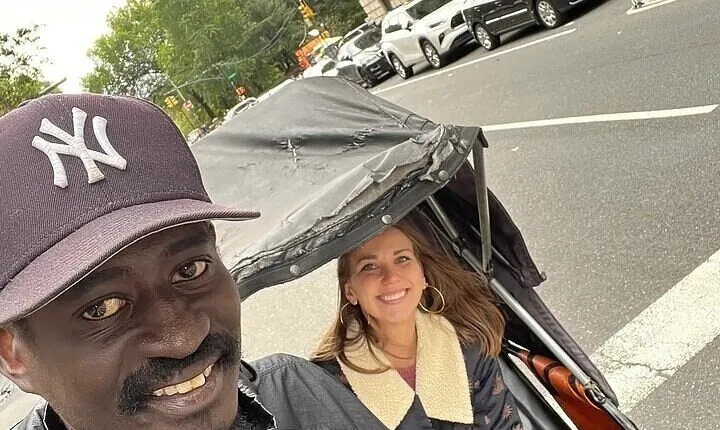 10+ stops Central Park Pedicab Tour Customizable Landmarks