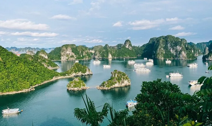 3 Days Package Hanoi Ninh Binh and Halong Boutique Cruise