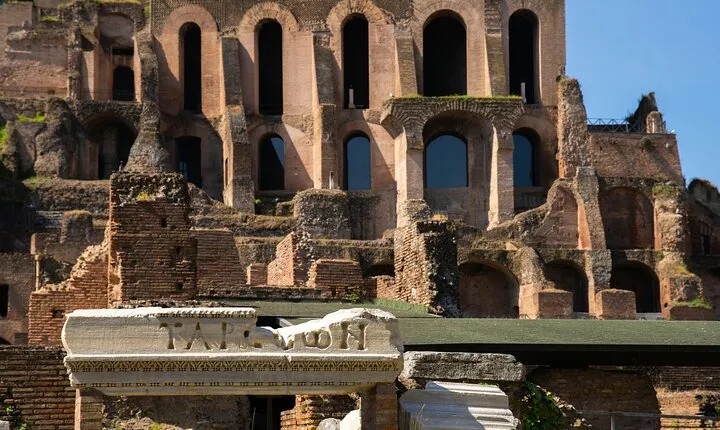 Private Tour of Ancient Rome and Domus Tiberiana