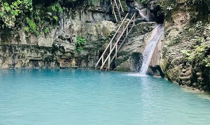 Excursion to the waterfalls with private transportation round trip