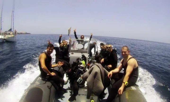 PADI Scuba Diving Courses in Tenerife: All Specialities Until Divemaster
