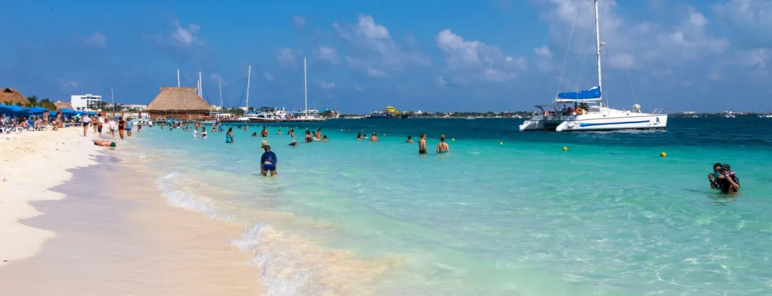 Privilege sailing cruise to Islas Mujeres with lunch