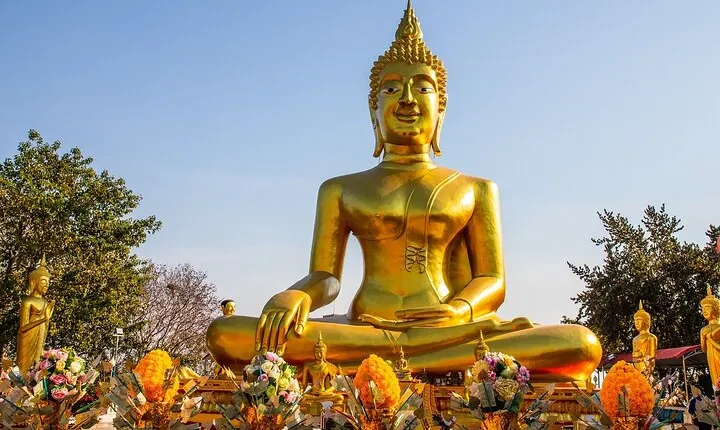 Shared Guided Tour in Pattaya Floating Market and City