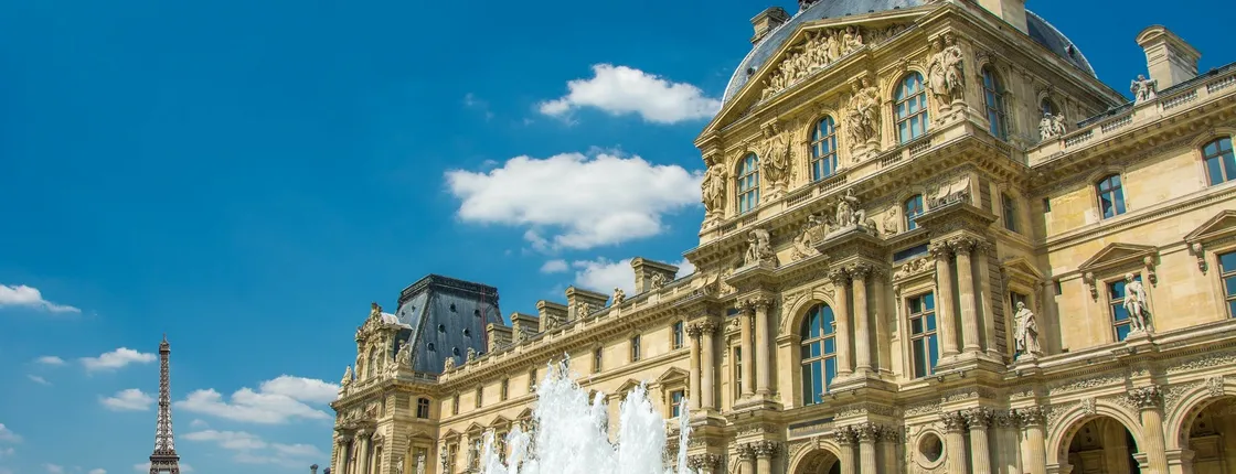 Skip-the-line to Louvre Museum and Seine River Cruise