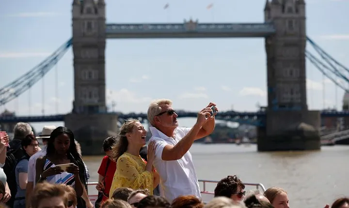 Hop-On Hop-Off Sightseeing River Cruise on the Thames