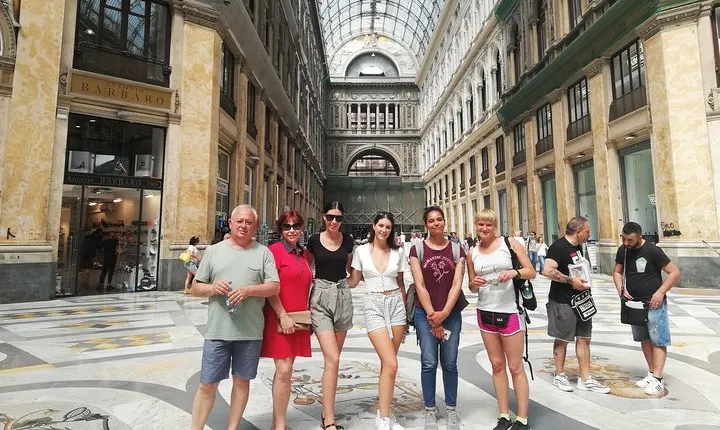 Naples Walking and Sightseeing Tour With Local Expert