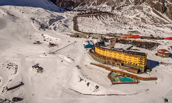 Private Portillo Ski Center and Visit Winery from Valparaiso
