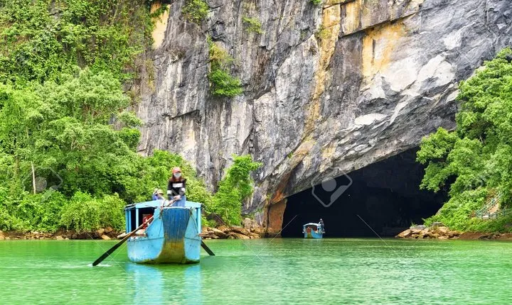 PHONG NHA CAVE-DARK CAVE DELUXE SMALL GROUP FROM DONG HOI or PHONG NHA