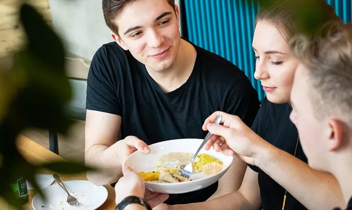 Taste of Poland - Old Town food tour and guided walk in one