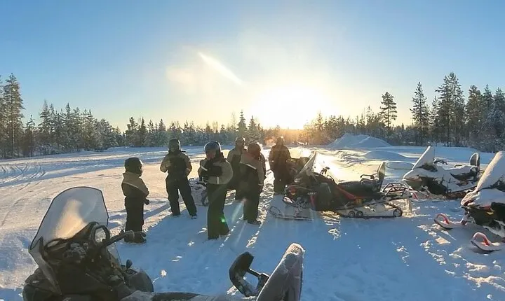 3 Days Lapland Aurora with Huskies and Reindeer Experience