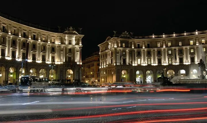 Twilight Treasures: An Evening Tour Through Rome's Rich History